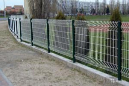 Забор из сварной сетки для парковой территории