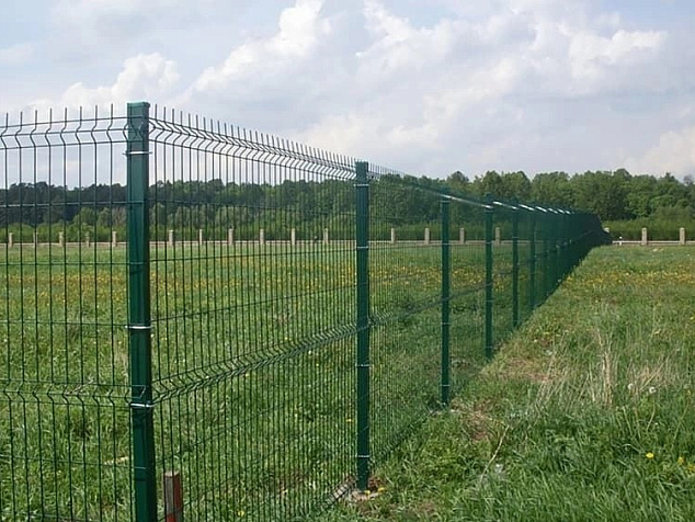 Забор из 3 д сетки для дачного участка