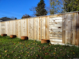 Забор для дачи деревянный