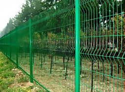 Забор гиттер зеленого цвета